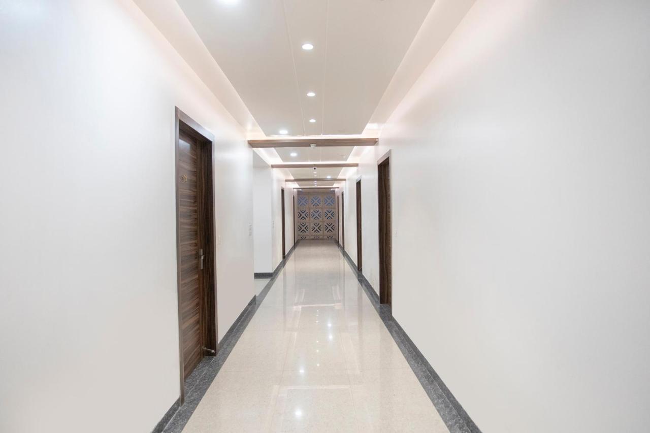 Capital O 69415 Green View Resort Alīgarh Εξωτερικό φωτογραφία