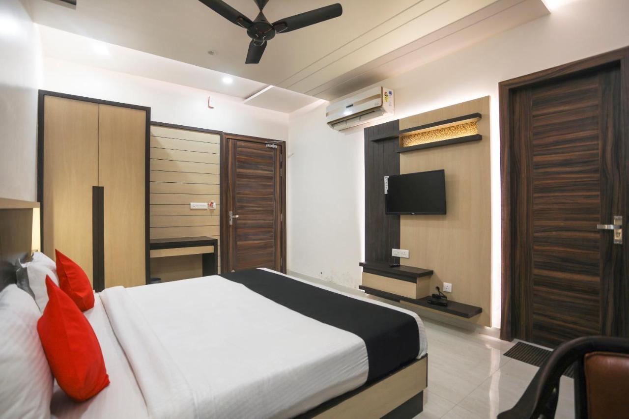 Capital O 69415 Green View Resort Alīgarh Εξωτερικό φωτογραφία